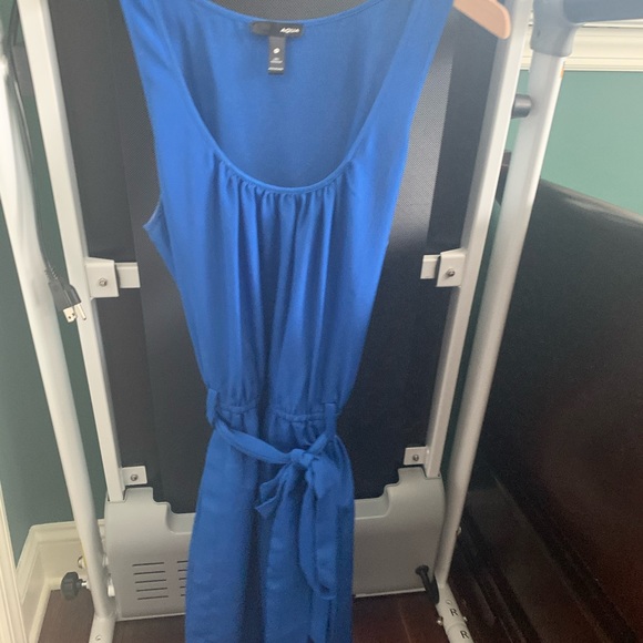 Knee length Blue Aqua dress with tie - Picture 1 of 4